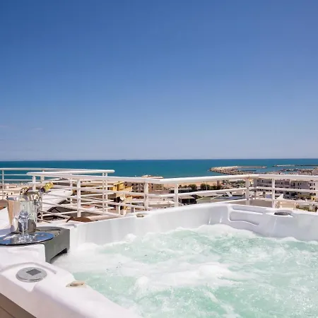 Navicri Bed and Breakfast 4*